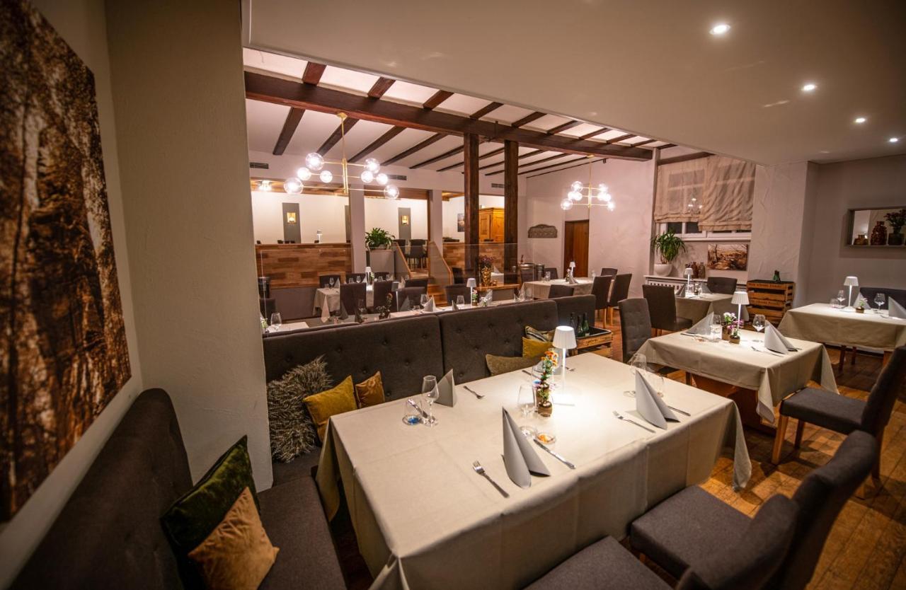 Landgasthaus & Hotel Zur Krone ダーン エクステリア 写真